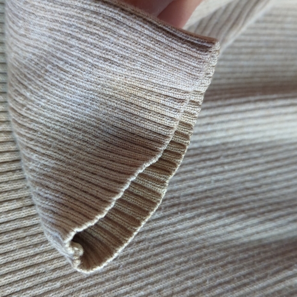 Beige Turtleneck - Picture 5 of 7